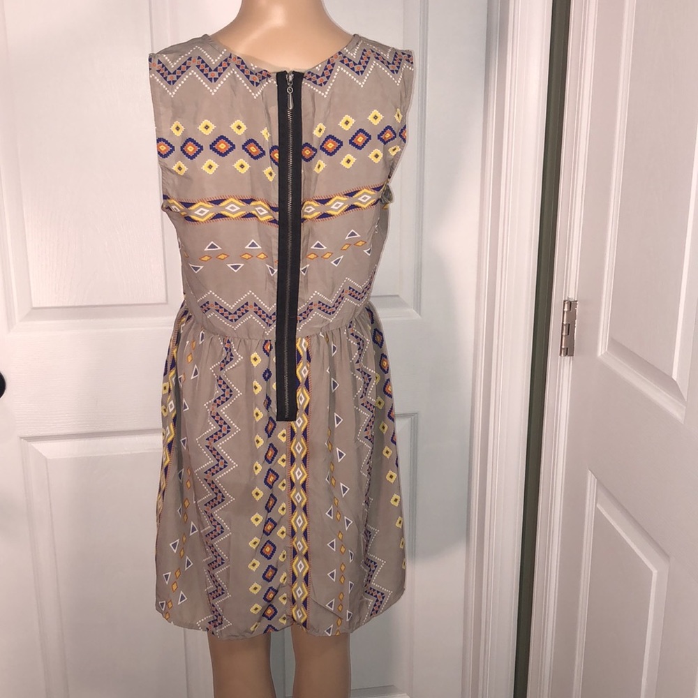 BeBop Brown Print Dress. L - Picture 4 of 6